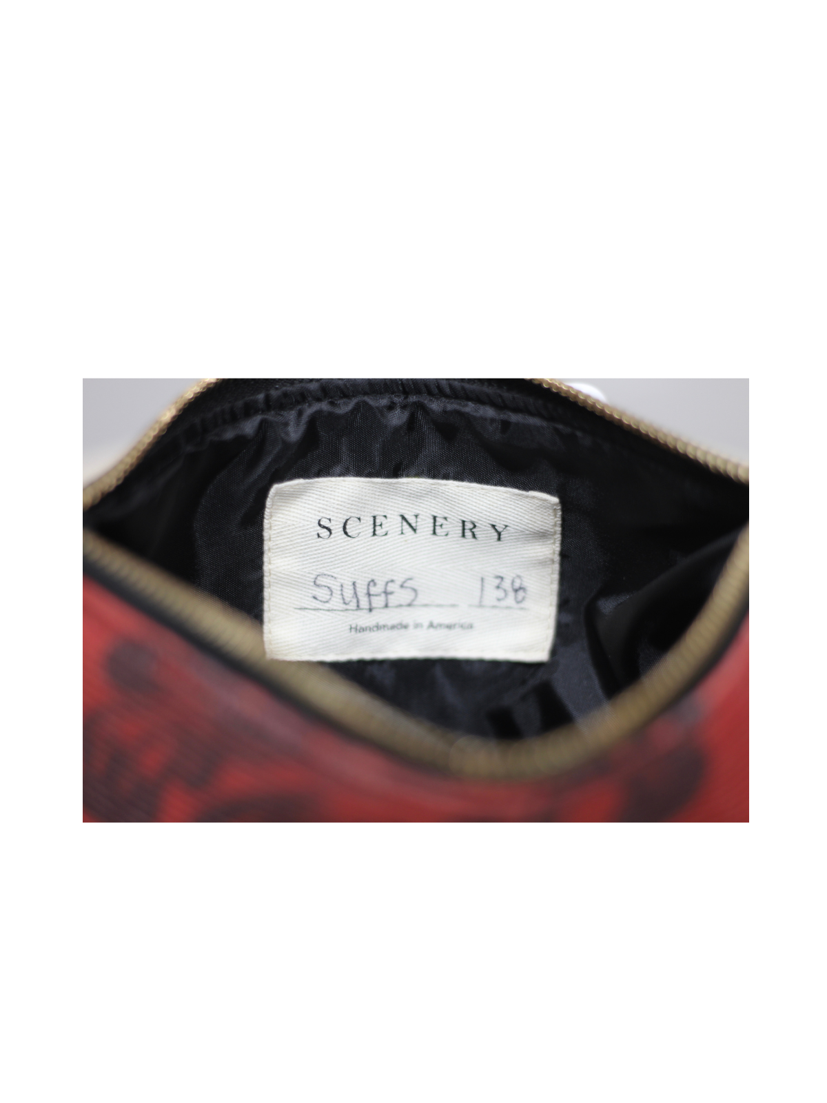 Suffs pouch (Broadway) (with loops) - Scenery